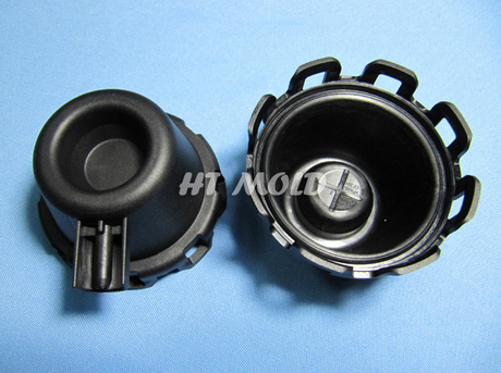 Electronic plastic part